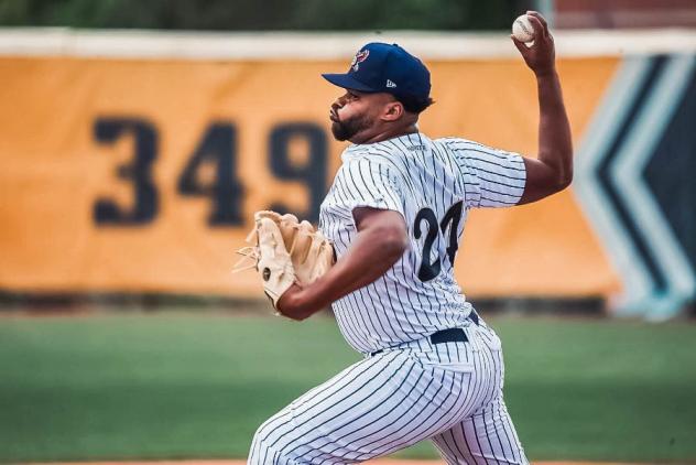 Northern Colorado Owlz pitcher Christian Griffin