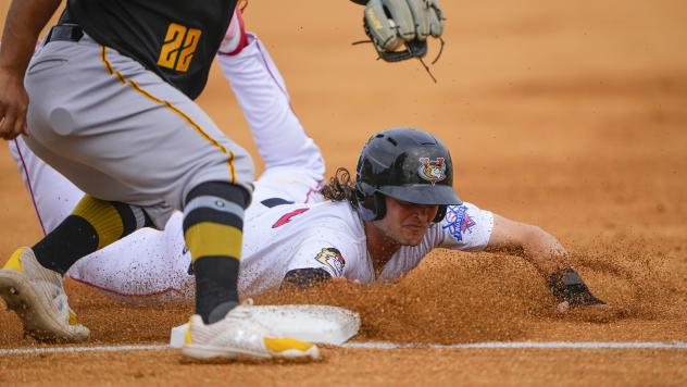 Tri-City ValleyCats slide vs. the Sussex County Miners