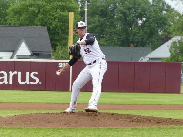 Wisconsin Rapids Rafters pitcher Michael Lindsey