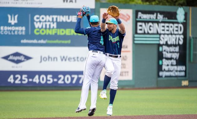 Noelvi Marte & Justin Lavey of the Everett AquaSox