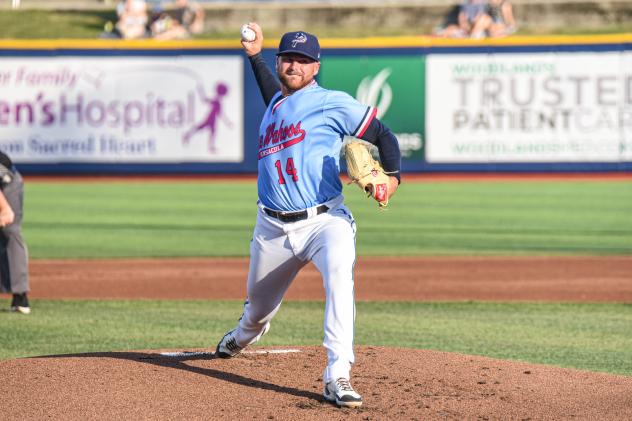 Pensacola Blue Wahoos pitcher Jeff Lindgren