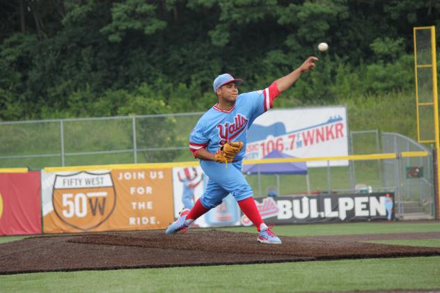 Florence Y'alls pitcher Jonaiker Villalobos