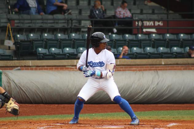 Evansville Otters infielder Gary Mattis