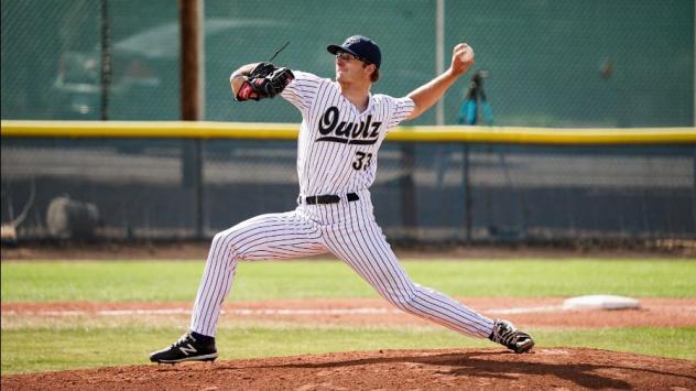 Northern Colorado Owlz pitcher Alex Smith