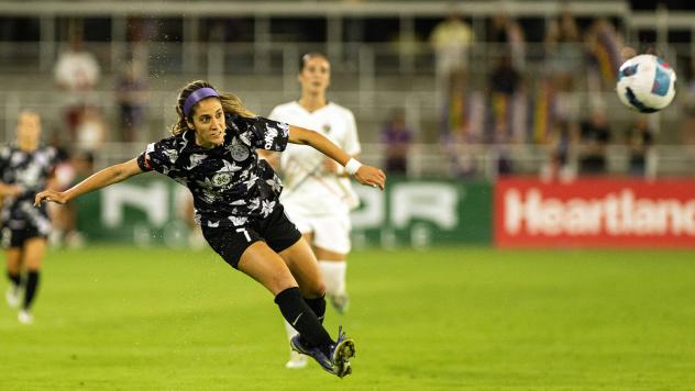 Racing Louisville FC midfielder Savannah DeMelo