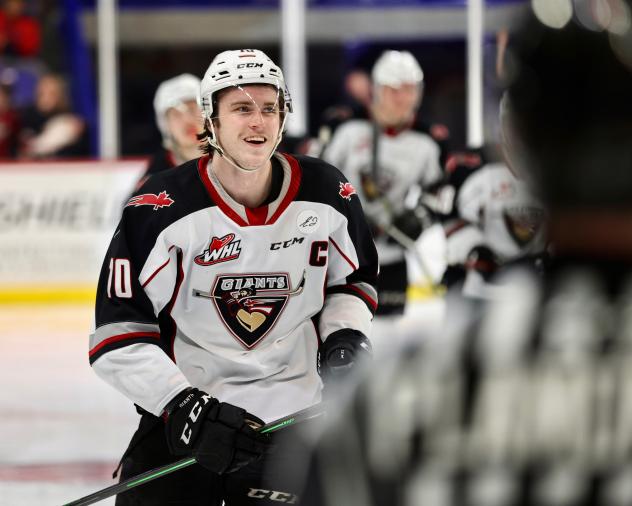 Vancouver Giants forward Zack Ostapchuk