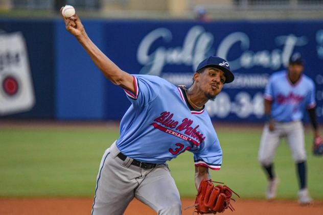 Pensacola Blue Wahoos pitcher Eury Pérez