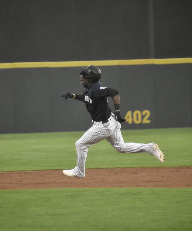 Michael Beltre of the Somerset Patriots runs the bases