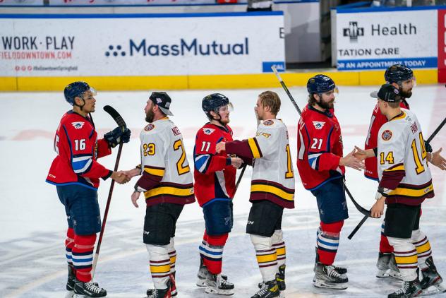 Springfield Thunderbirds and Chicago Wolves shake hands