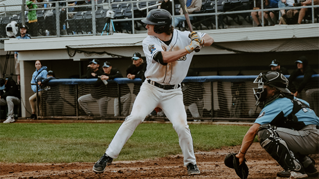 Evan Smith at bat for the Fond du Lac Dock Spiders