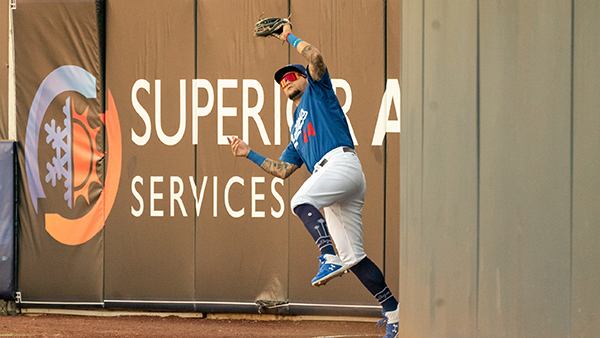 Andy Pages makes a catch for the Tulsa Drillers