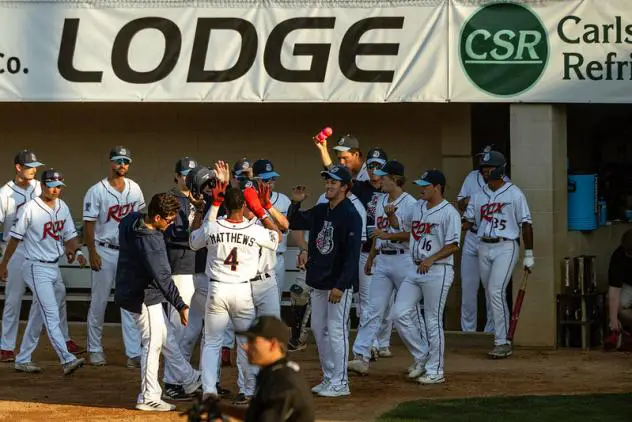 St. Cloud Rox exchange high Fives