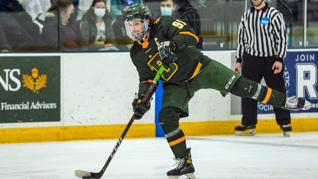 Ryan Romeo on the ice for SUNY Brockport