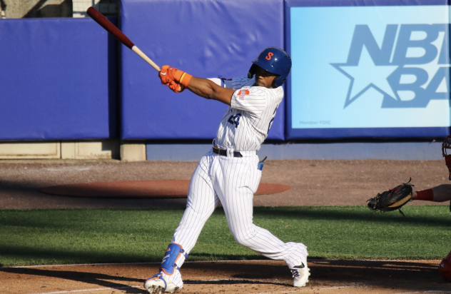 Khalil Lee of the Syracuse Mets at bat