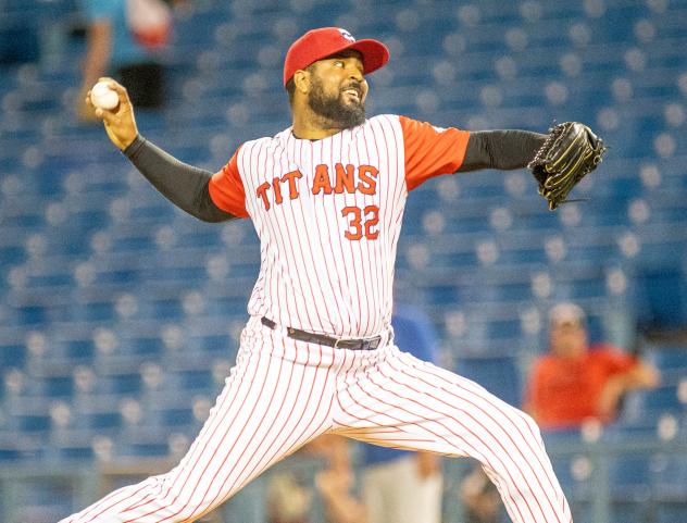 Ottawa Titans' Nelson Gonzalez