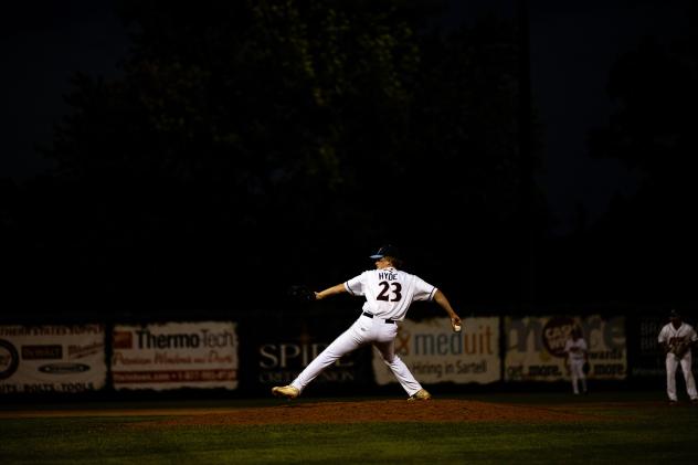 St. Cloud Rox pitcher Nick Hyde in action