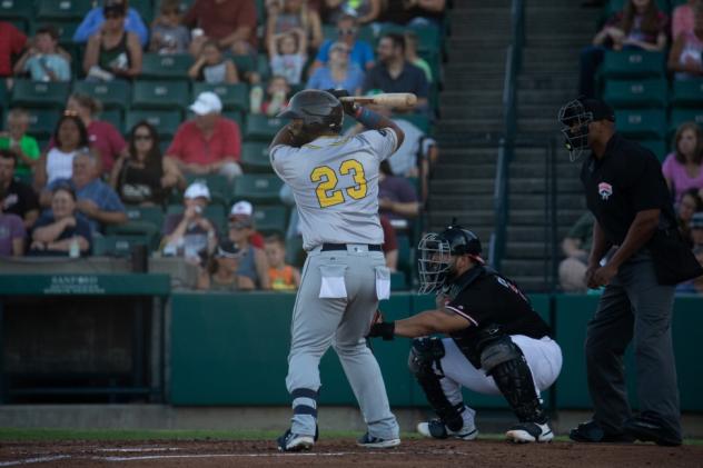 Kansas City Monarchs Alexis Olmeda at bat