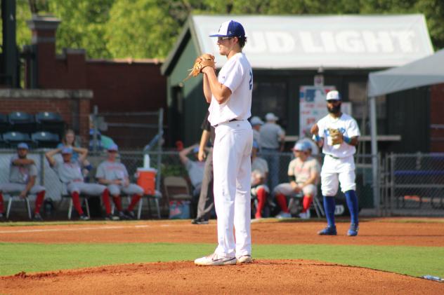 Evansville Otters pitcher Ryan O'Reilly
