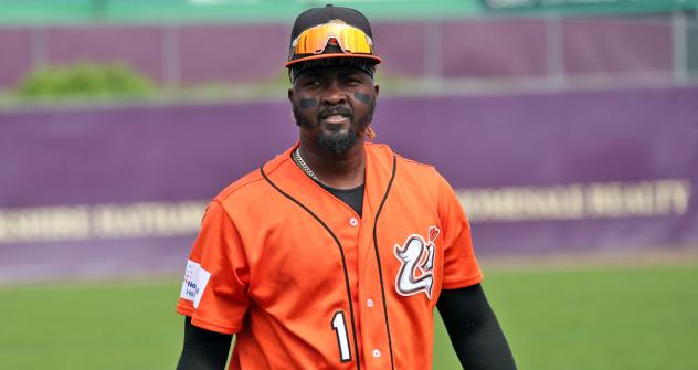 Vladimir Frias of the Long Island Ducks
