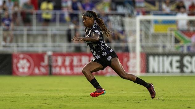 Racing Louisville FC in action