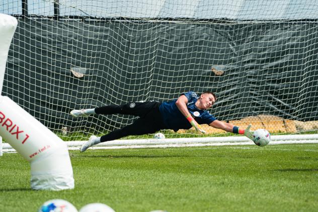 Chicago Fire FC goalkeeper Gabriel 