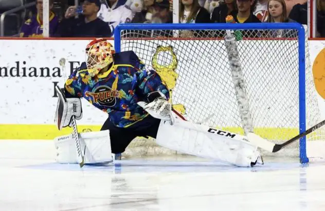 Justin Kapelmaster in net for the Indy Fuel