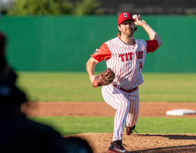 Ottawa Titans' pitcher Tyler Jandron