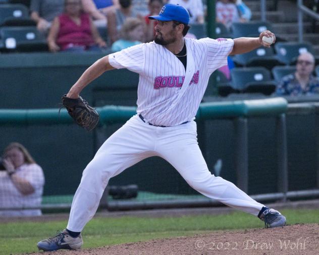 New York Boulders pitcher Ryan Munoz