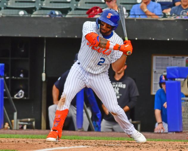 Dominic Smith of the Syracuse Mets at bat