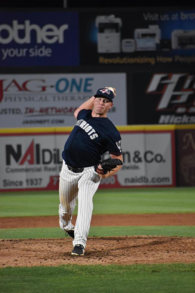 Somerset Patriots pitcher Matt Sauer