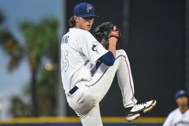 Pensacola Blue Wahoos' Zach King on the mound