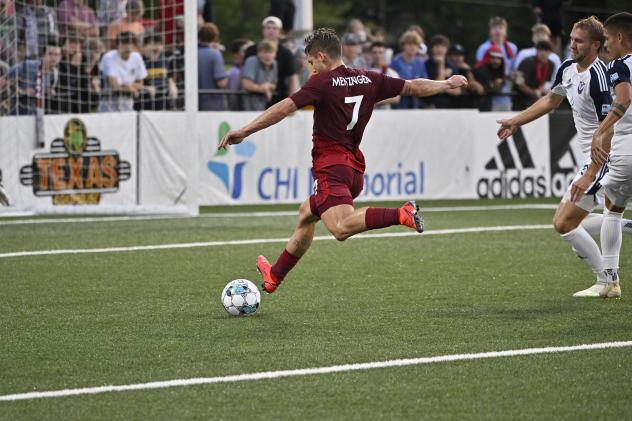 Chattanooga Red Wolves SC forward Rafael Mentzingen
