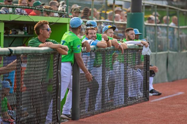 Daytona Tortugas Athletic Trainer Josh Hobson (center)