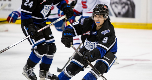 Victoria Royals left wing Tanner Scott