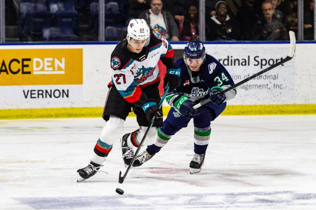 Kelowna Rockets defenceman Jackson DeSouza vs. the Seattle Thunderbirds