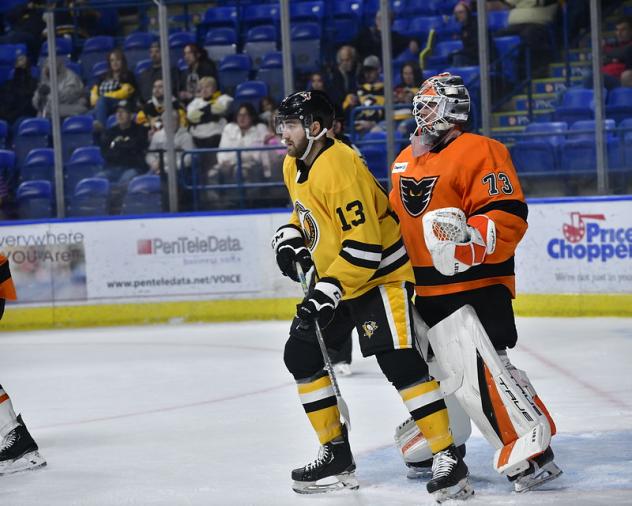 Lehigh Valley Phantoms' Nolan Maier And Wilkes-Barre/scranton Penguins' Matthew Quercia