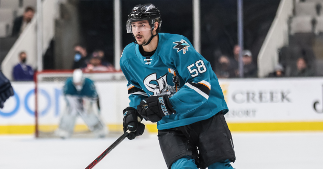 Forward Dillon Hamaliuk with the San Jose Barracuda