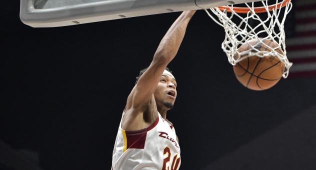 Jamorko Pickett dunks for the Cleveland Charge
