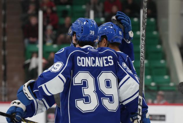 Syracuse Crunch's Gage Goncalves on the ice