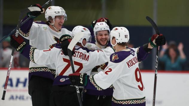Tucson Roadrunners Celebrate Win