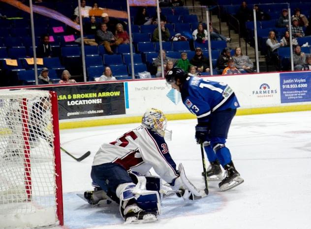 Jacksonville Icemen's Jacob Hamacher Versus Tulsa Oilers' Colten Ellis