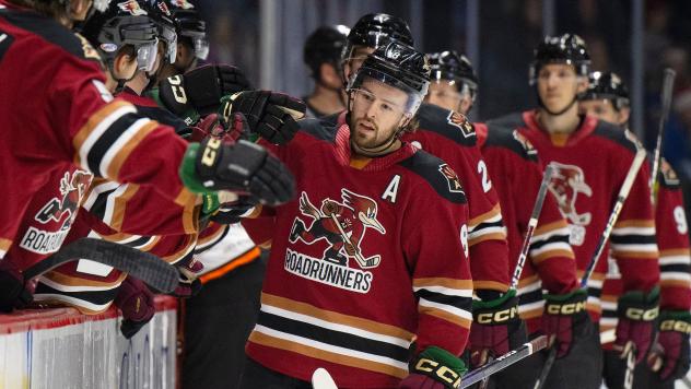 Roadrunners celebrate win