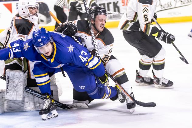 Roanoke Rail Yard Dawgs forward CJ Stubbs in a pileup