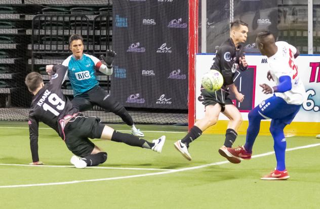St. Louis Ambush' Greg Kranz battles the Kansas City Comets