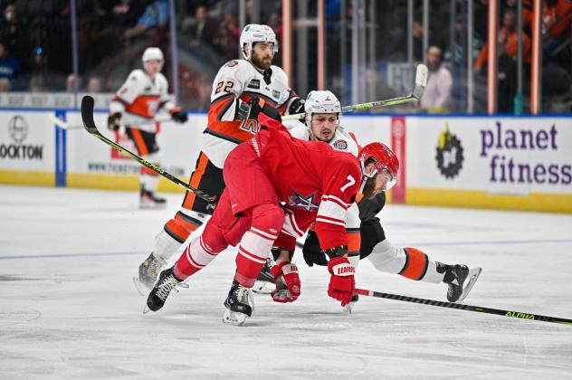 Allen Americans left wing Colton Hargrove vs. the Kansas City Mavericks