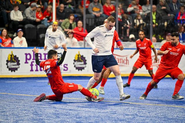 Tacoma Star battle the Kansas City Comets