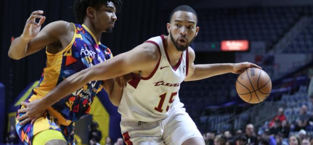 Isaiah Mobley of the Cleveland Charge drives against the Fort Wayne Mad Ants