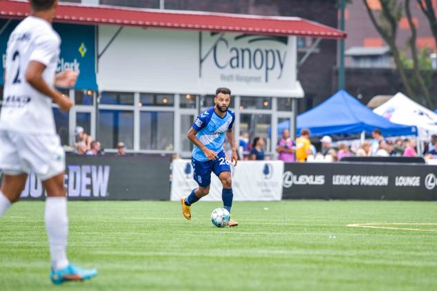 Forward Madison FC midfielder Andrew Wheeler-Omiunu