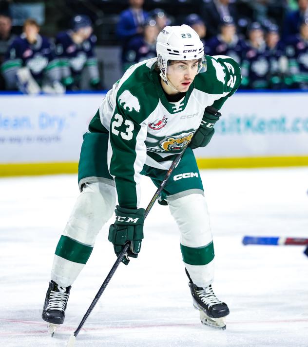 Forward Steel Quiring with the Everett Silvertips