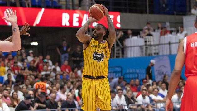 Brampton Honey Badgers' Jamal Reynolds in action